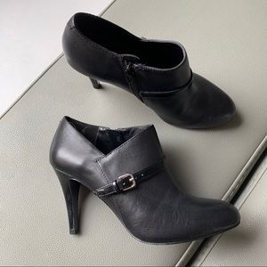 Worn twice NINE WEST leather heels